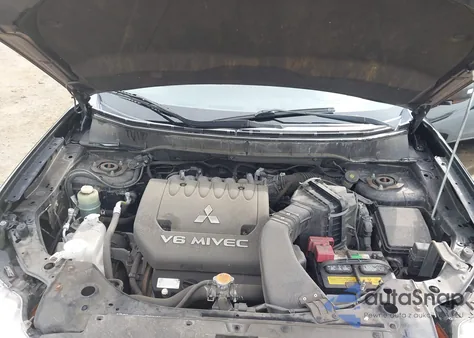 2013 Mitsubishi Outlander Gt z USA, uszkodzony, nr VIN JA4JS4AX9DU008057